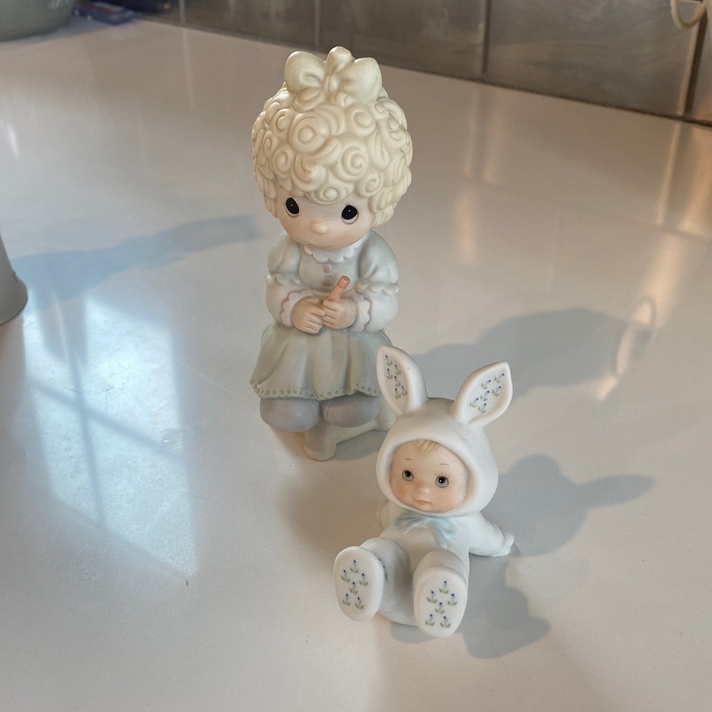 Precious Moments Collectable-perfect condition